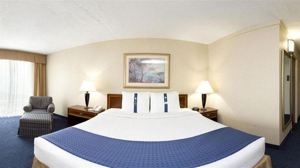 Holiday Inn Akron-West By Ihg Montrose Екстериор снимка