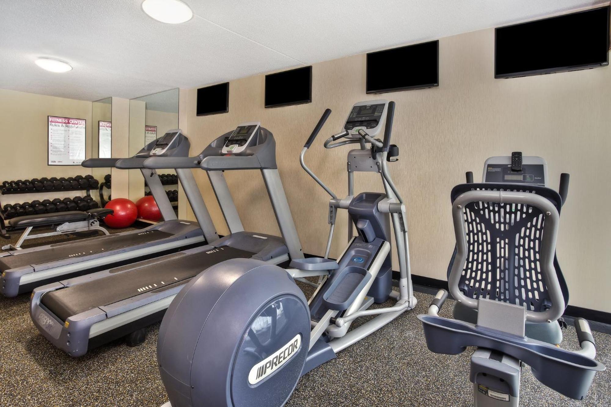 Holiday Inn Akron-West By Ihg Montrose Екстериор снимка