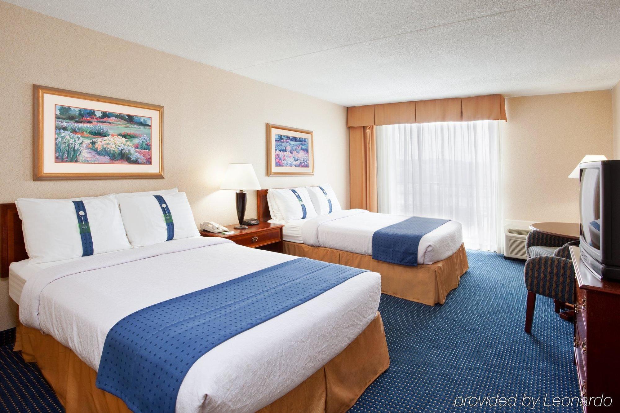 Holiday Inn Akron-West By Ihg Montrose Стая снимка
