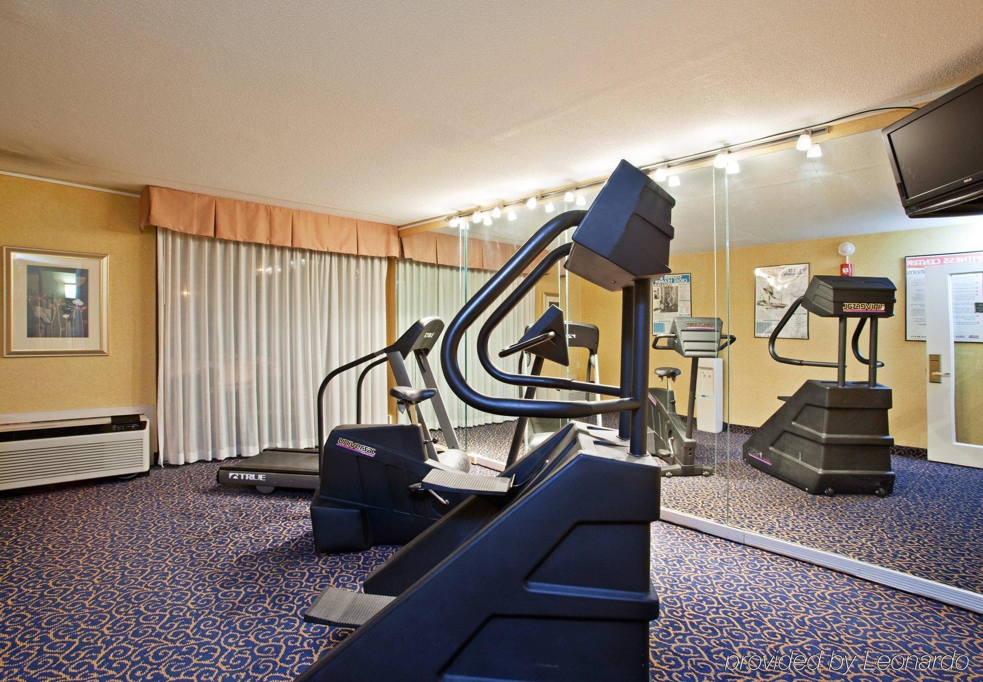 Holiday Inn Akron-West By Ihg Montrose Съоръжения снимка