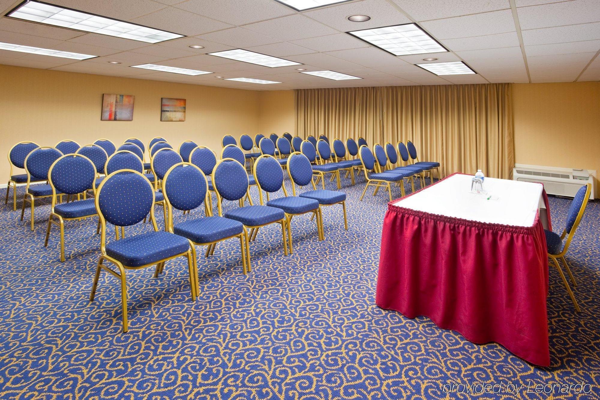 Holiday Inn Akron-West By Ihg Montrose Екстериор снимка